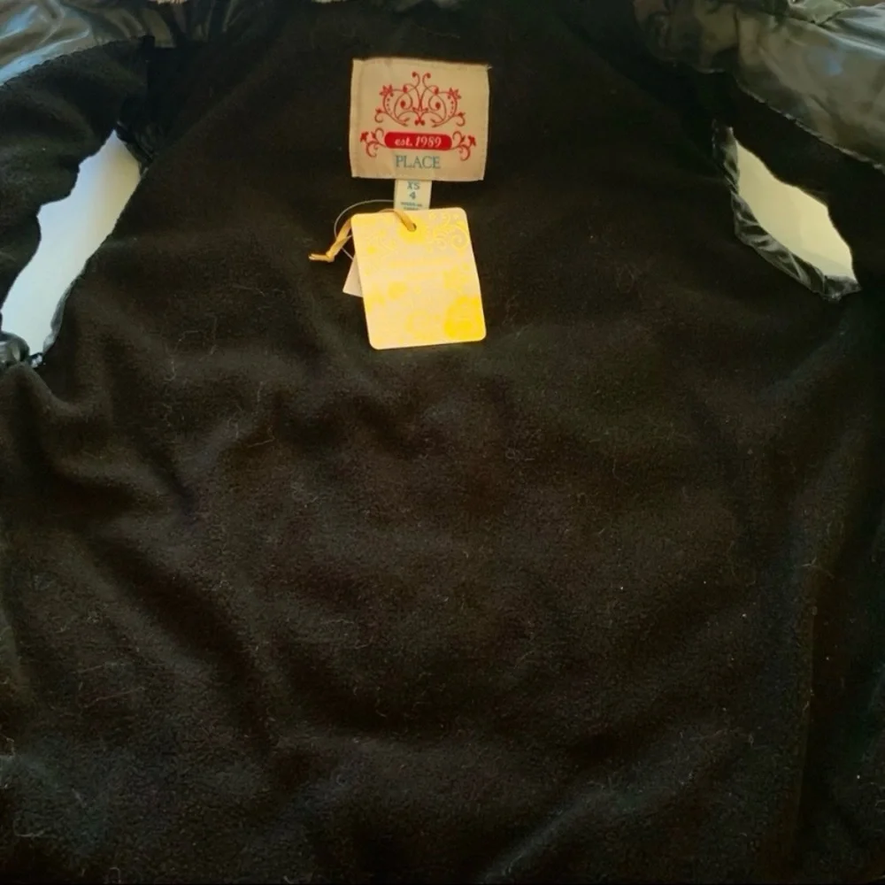 The Children's Place Vest 4 New
